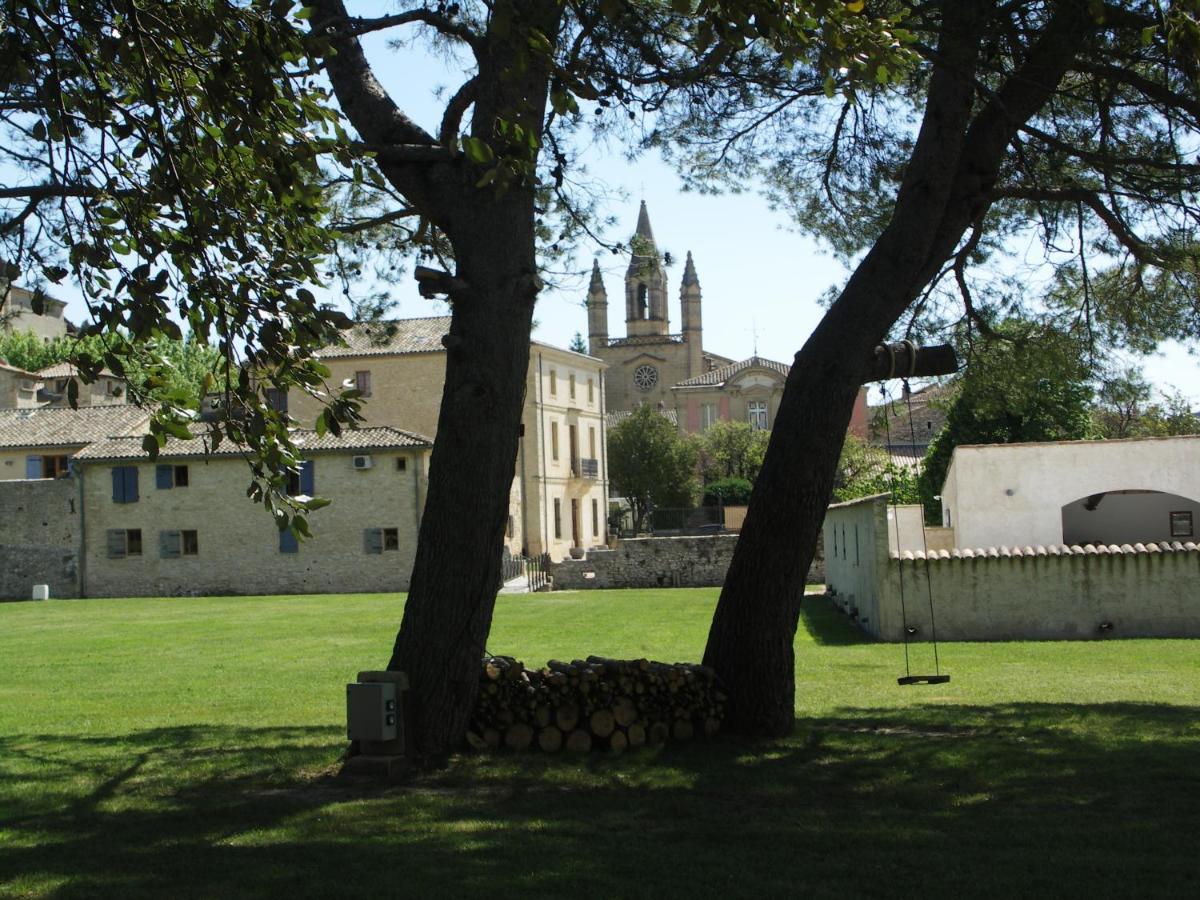 Отель Domaine Saint Martin Valliguieres Экстерьер фото